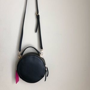 vince camuto circle bag